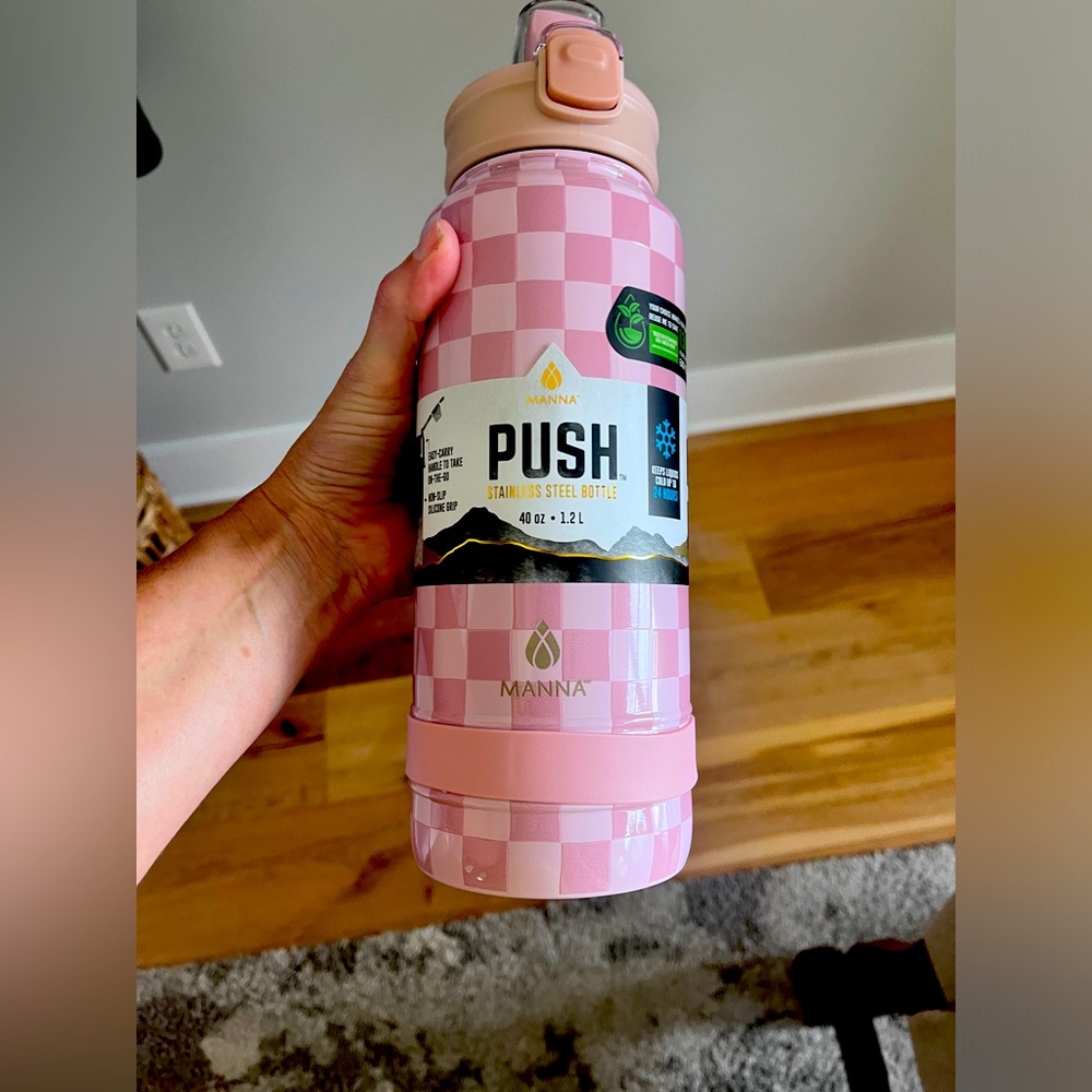 Manna Push 40’oz Water Bottle Pink Checkered
